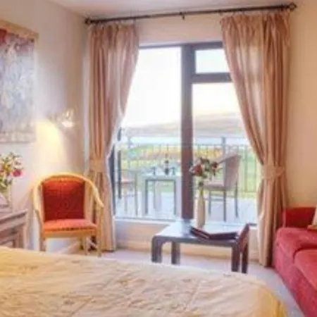 Lakelands House *